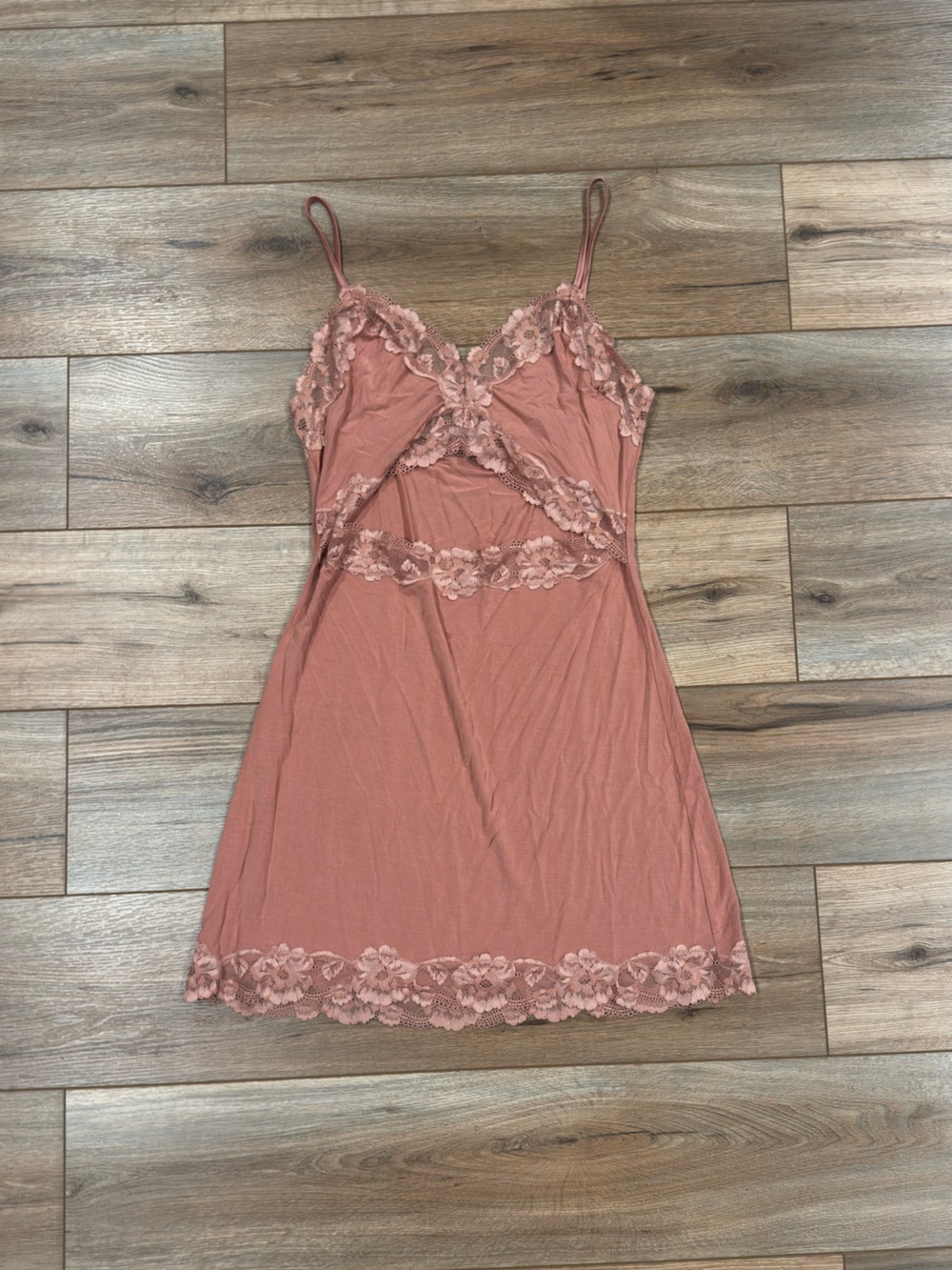 VICTORIA’S SECRET Salmon Pink Lace Trim Cut-out Slip Dress | Size Medium